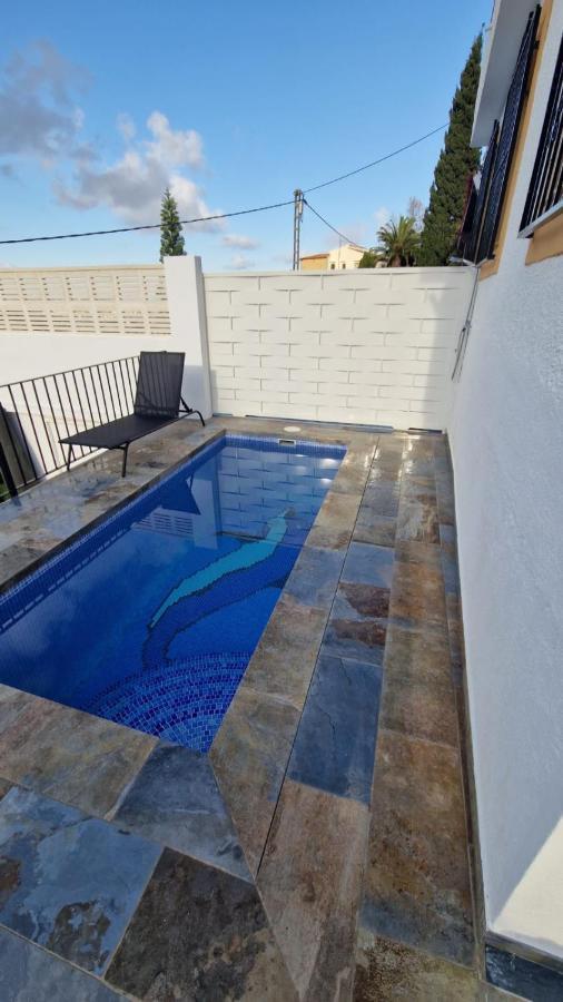 Maryvilla Zohra Calpe Esterno foto