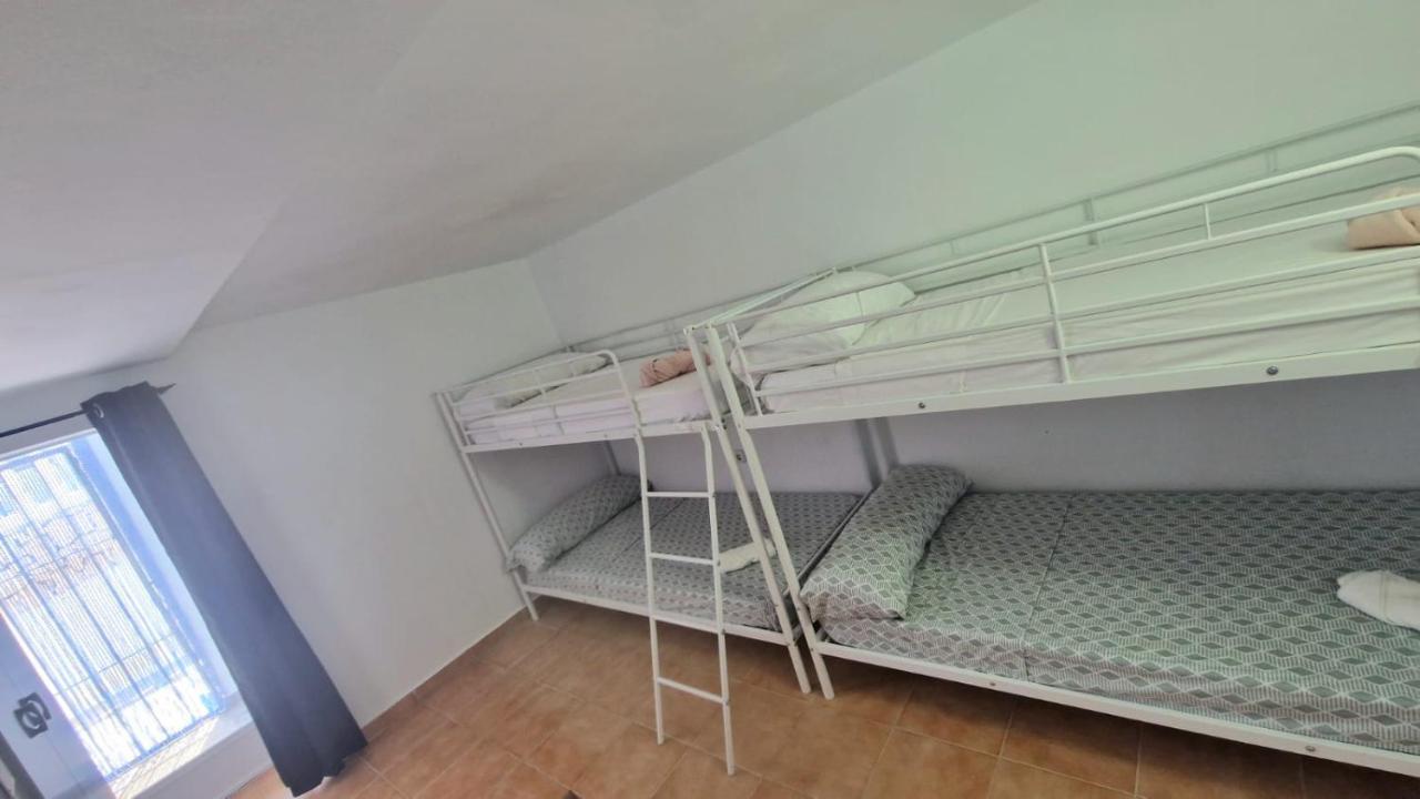 Maryvilla Zohra Calpe Esterno foto