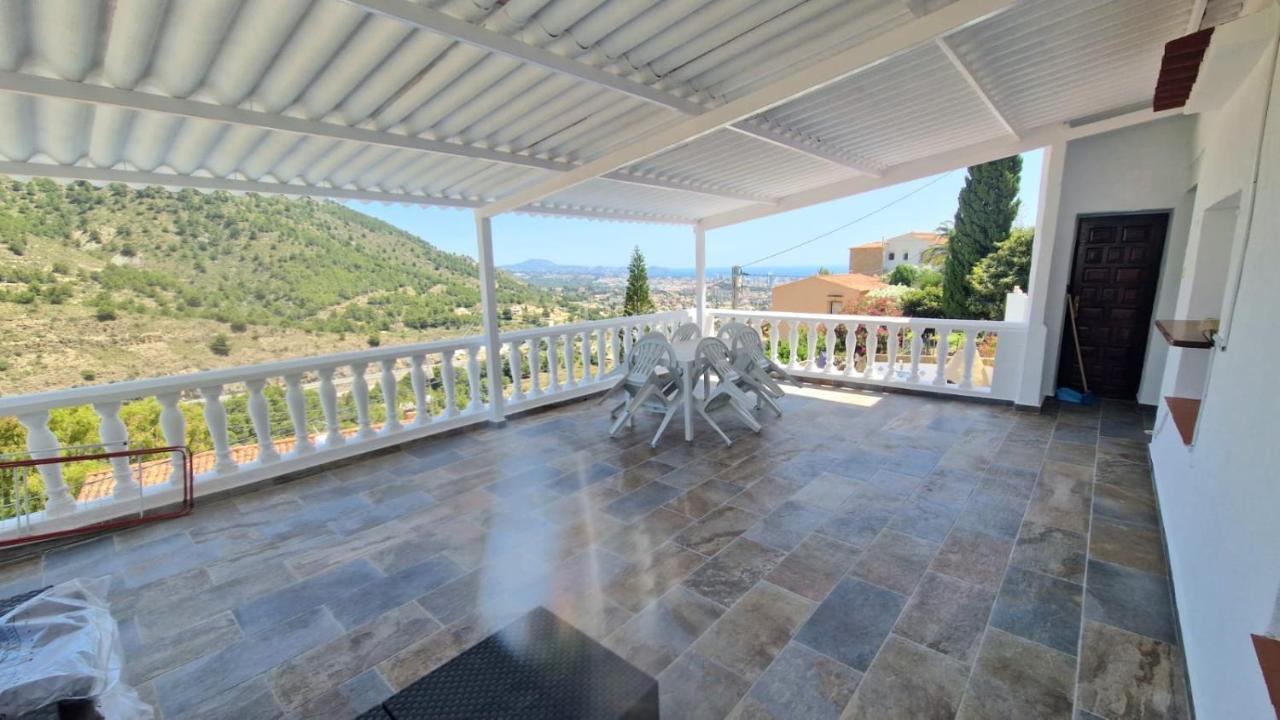 Maryvilla Zohra Calpe Esterno foto