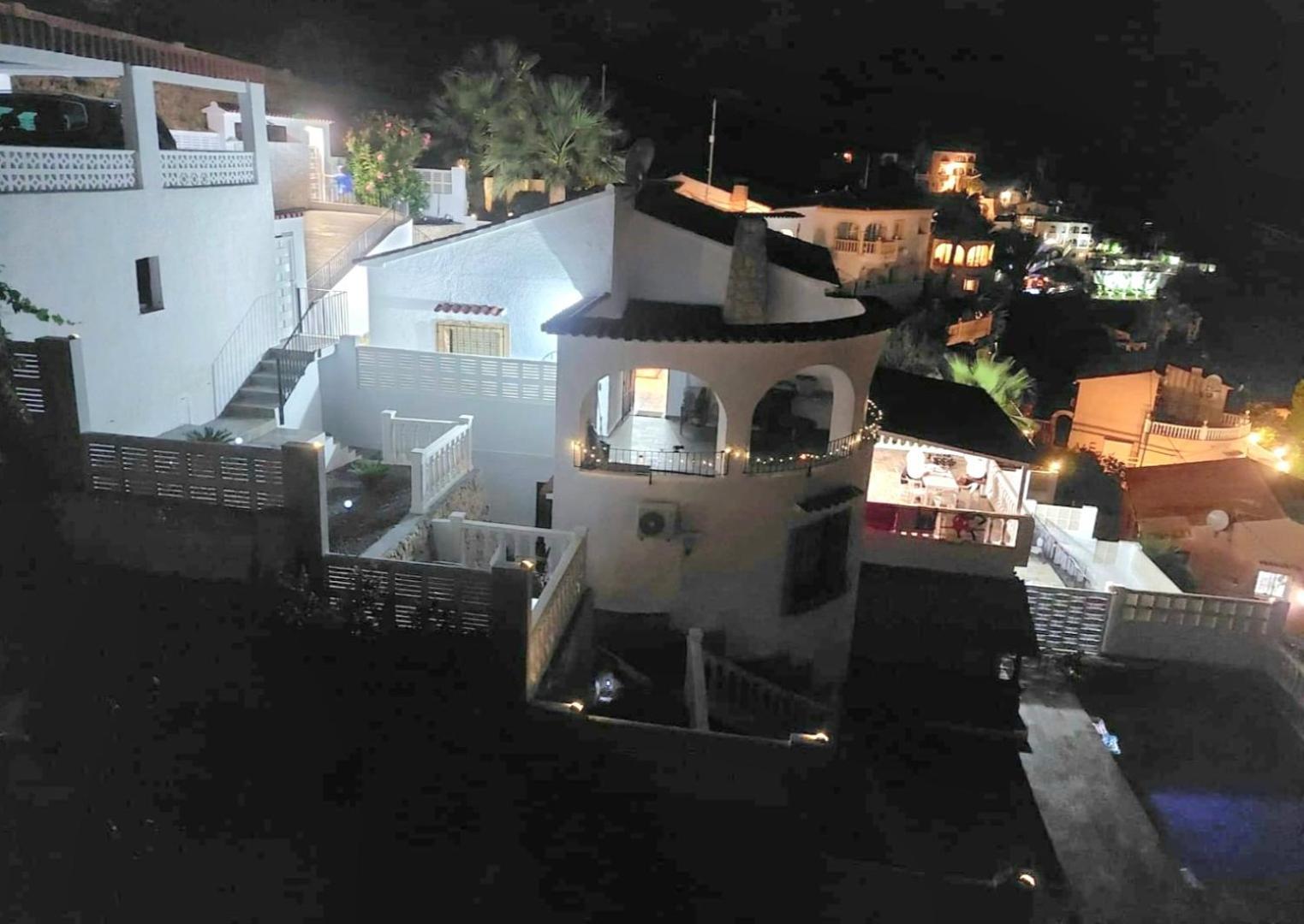 Maryvilla Zohra Calpe Esterno foto