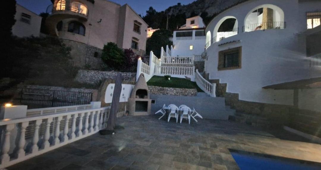 Maryvilla Zohra Calpe Esterno foto