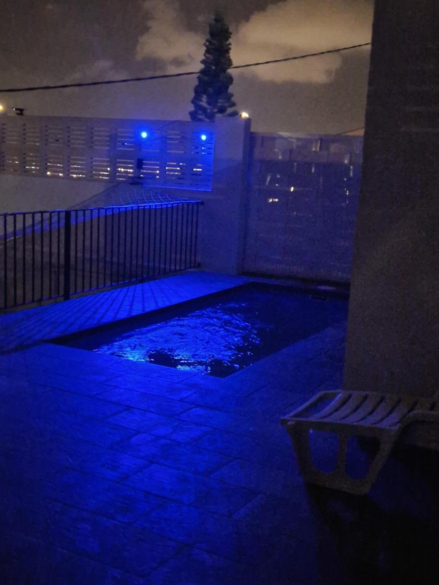 Maryvilla Zohra Calpe Esterno foto