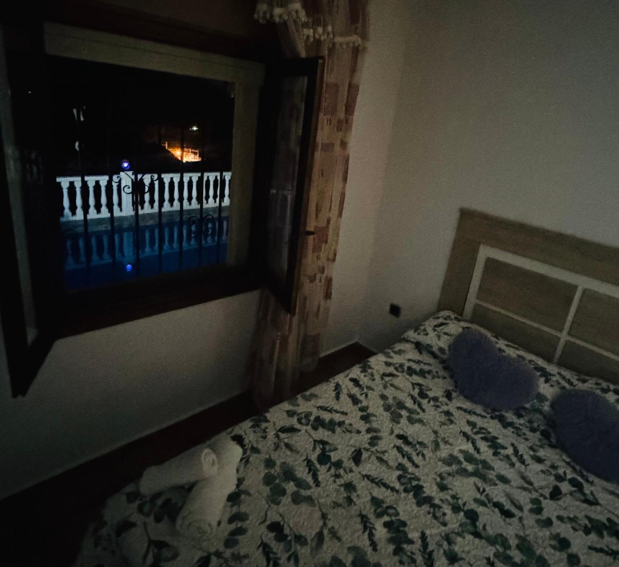 Maryvilla Zohra Calpe Esterno foto